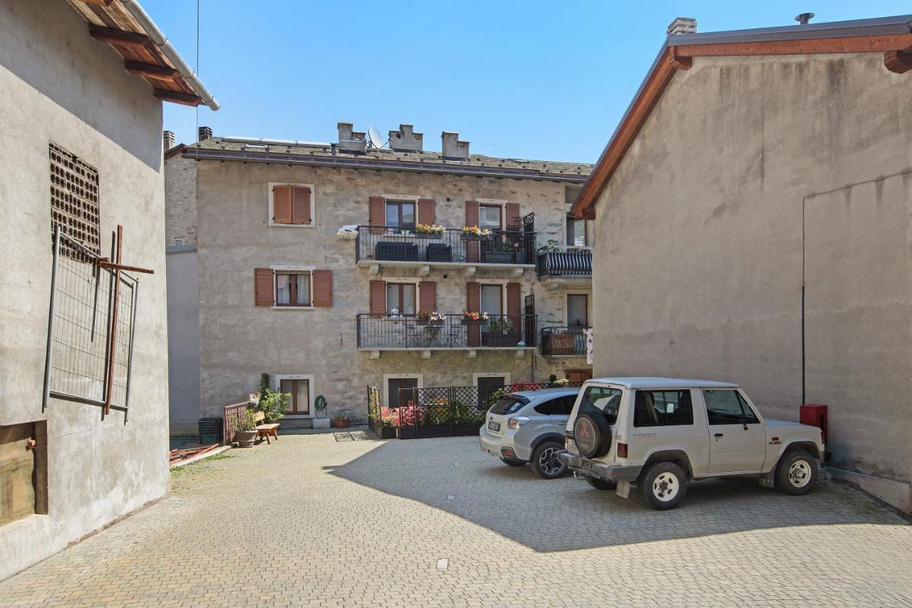 La Maison Du Bonheur Grosio Apartman Kültér fotó