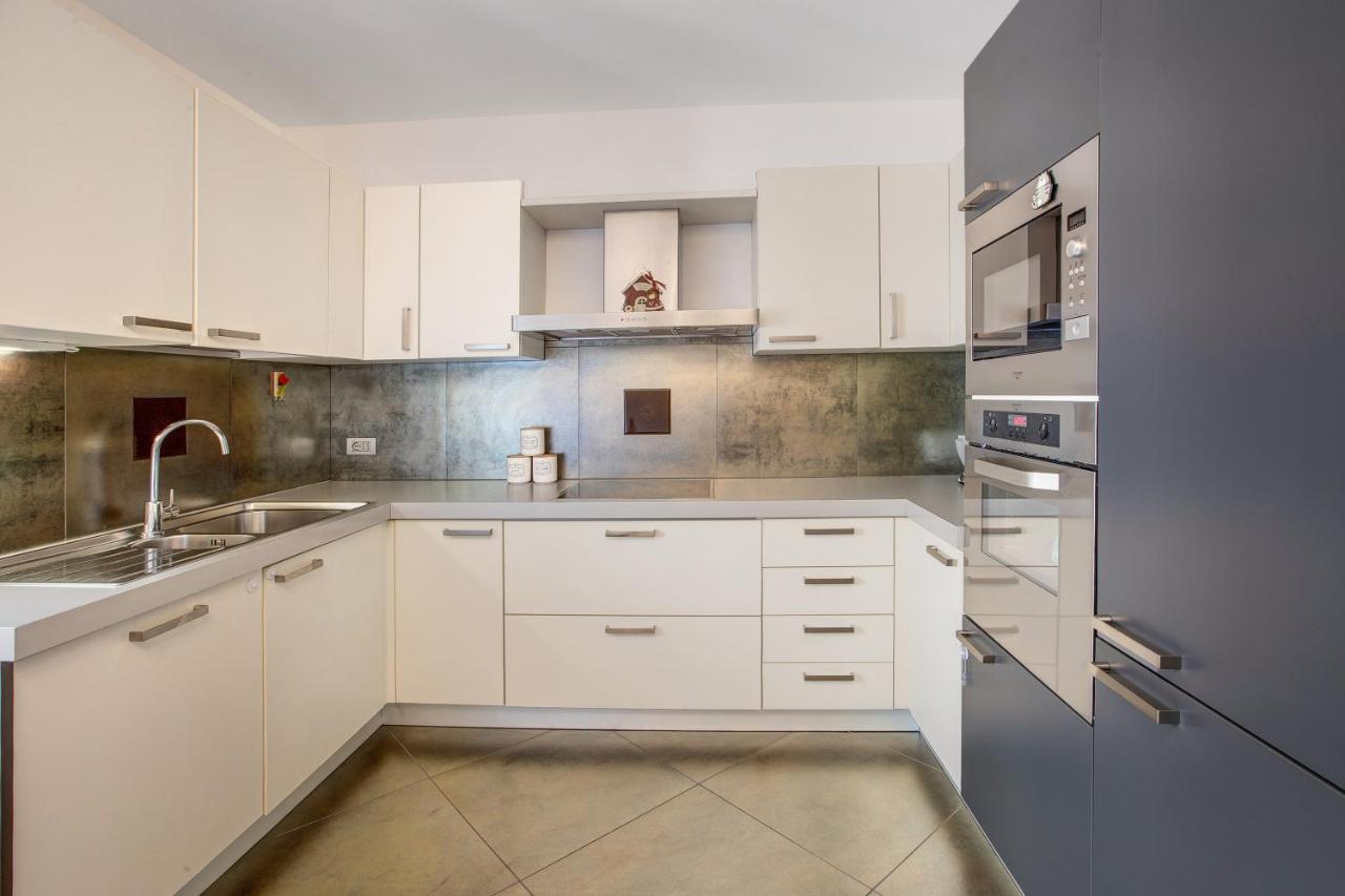 La Maison Du Bonheur Grosio Apartman Kültér fotó