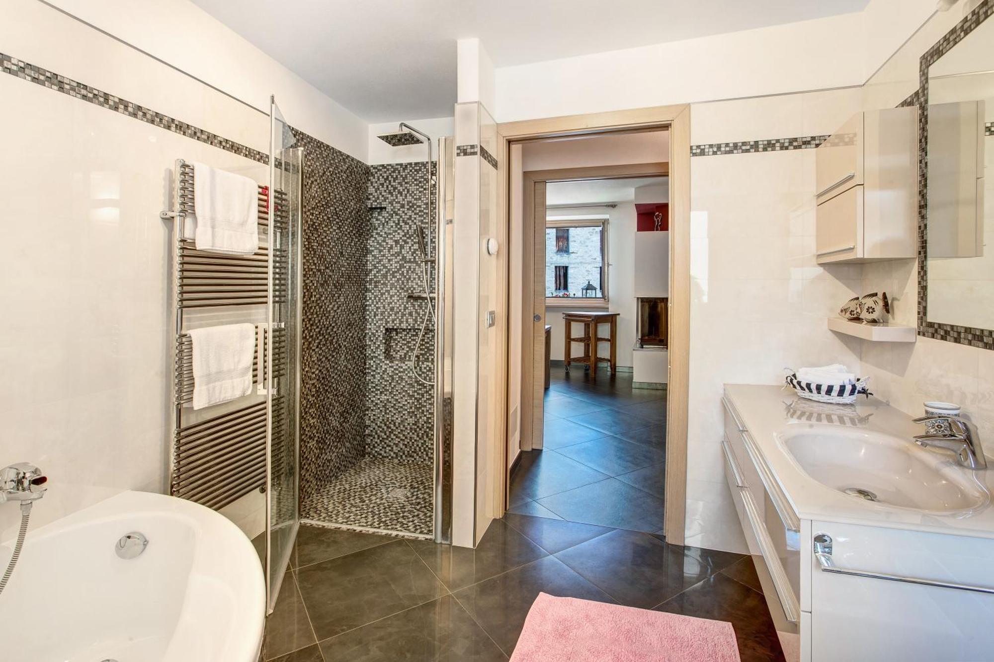 La Maison Du Bonheur Grosio Apartman Kültér fotó